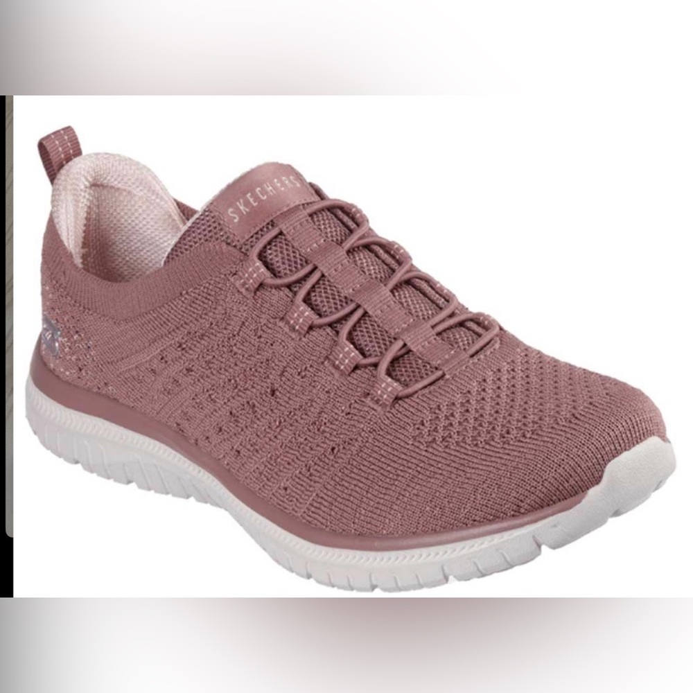 Skechers Women's Pink Athletic Shoes -Size 6- NWT